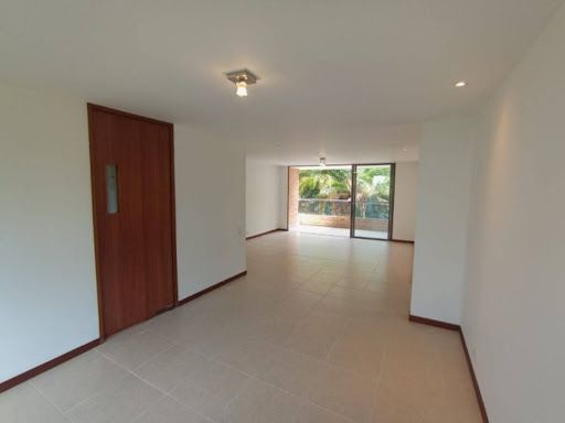 Apartamento en arriendo Antioquia Medellín Los Balsos No2 143 m2 Habitaciones 3 Baños 4 Garajes 2 Precio $6300000