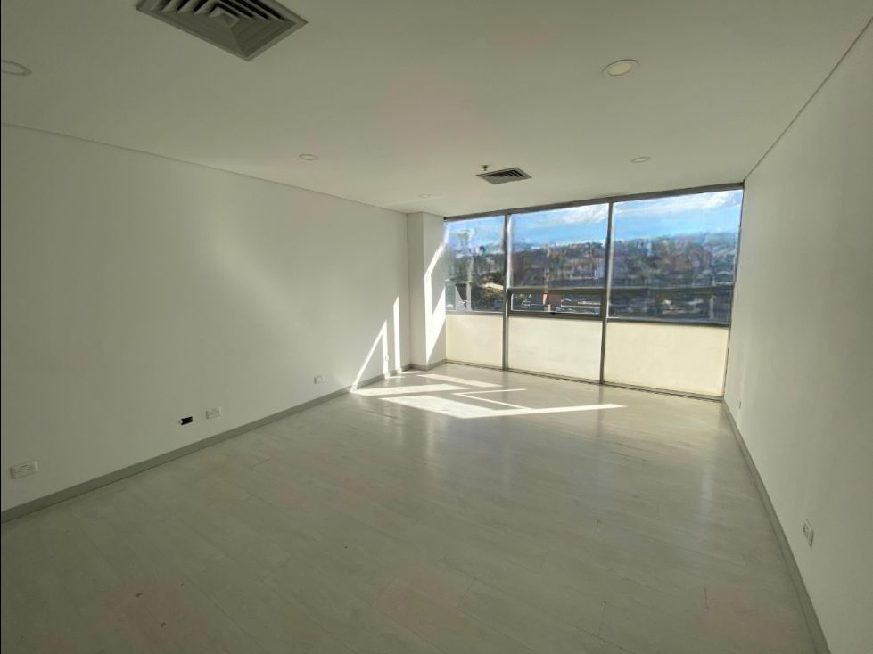 Oficina en venta Antioquia Envigado Primavera 37 m2 Habitaciones 0 Baños 1 Garajes 1 Precio $370000000