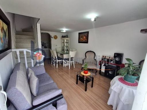Casa en venta Cundinamarca Bogotá Timiza A 85 m2 Habitaciones 4 Baños 3 Garajes 0 Precio $300000000