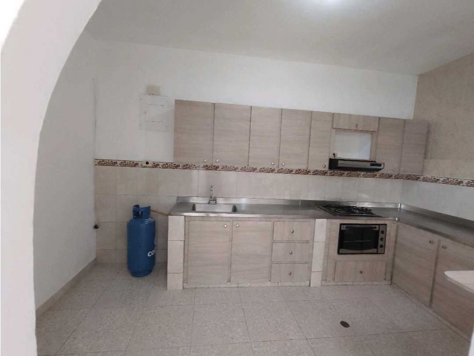 Casa en arriendo Antioquia Medellín Prado 140 m2 Habitaciones 5 Baños 2 Garajes 0 Precio $3000000