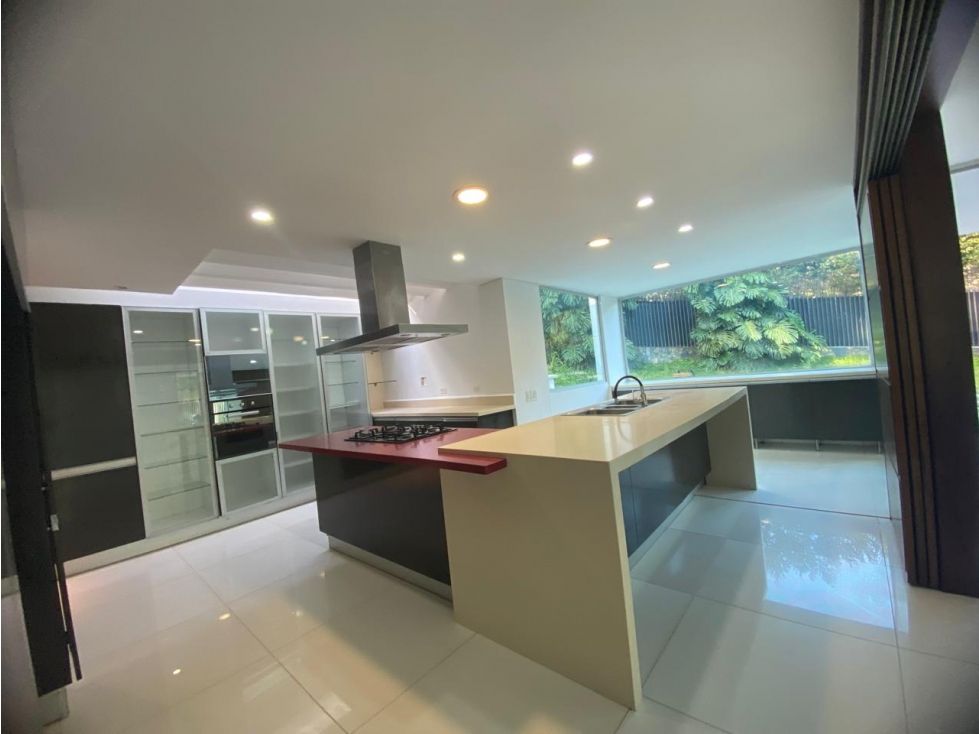 Casa Campestre en venta Antioquia Medellín San Lucas 2710 m2 Habitaciones 5 Baños 7 Garajes 5 Precio $5000000000