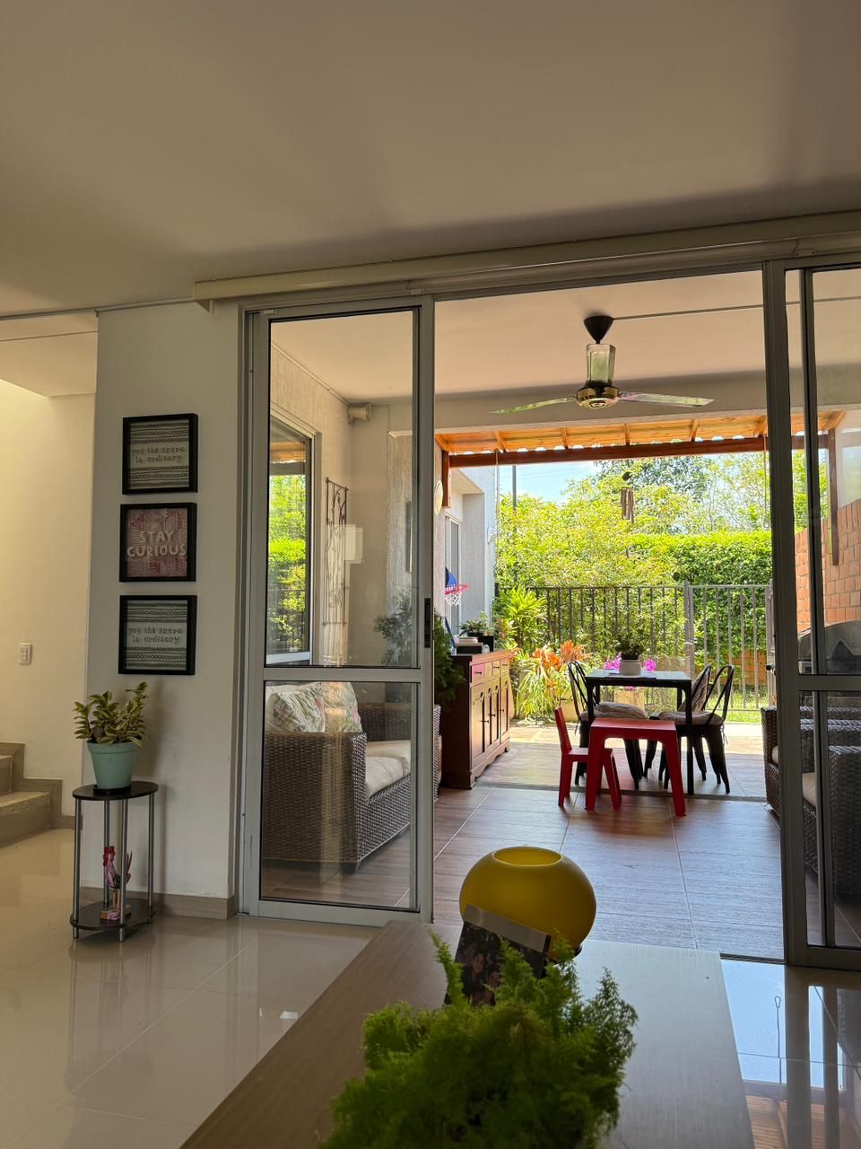 Casa en venta Valle Del Cauca Jamundí Cn Almendros Del Castillo 150 m2 Habitaciones 4 Baños 3 Garajes 3 Precio $530000000