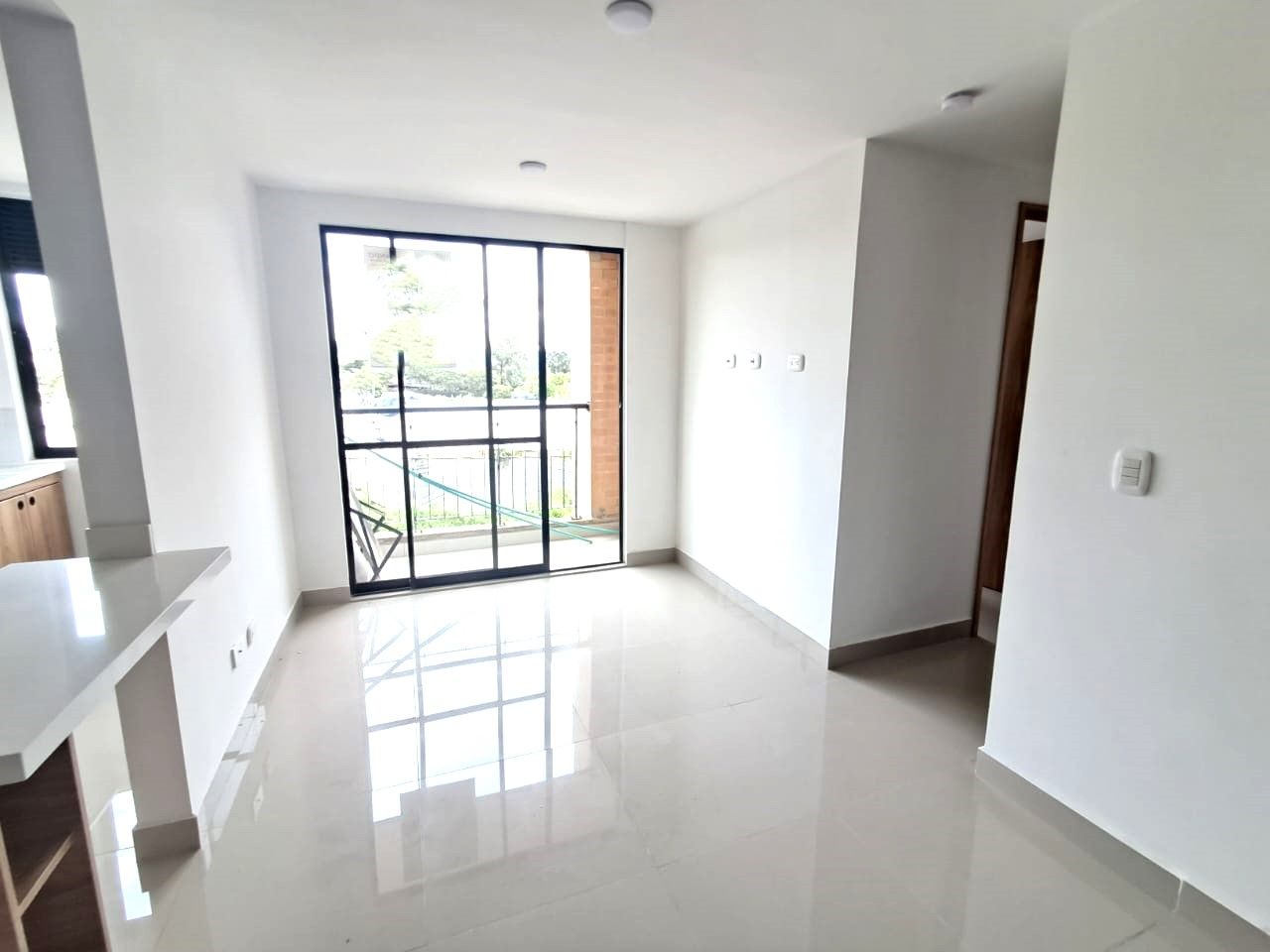 Apartamento en arriendo Antioquia Rionegro Cuatro Esquinas 48 m2 Habitaciones 3 Baños 2 Garajes 1 Precio $1300000
