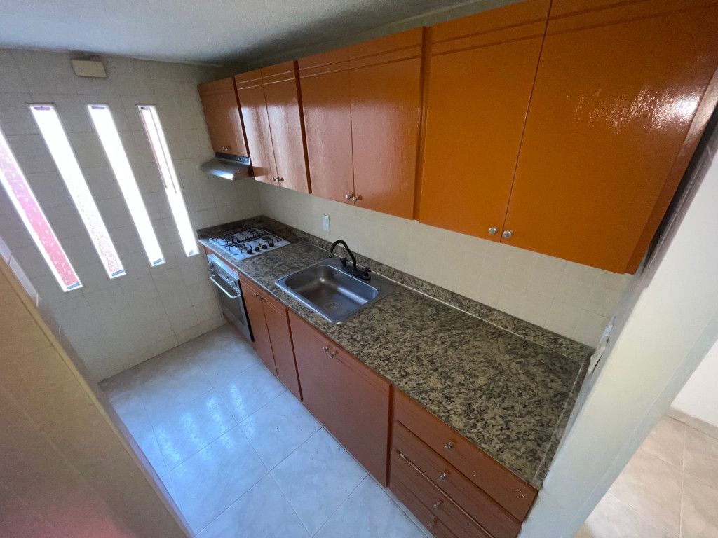 Apartamento en venta Valle Del Cauca Cali Prados Del Limonar 52 m2 Habitaciones 3 Baños 1 Garajes 0 Precio $175000000