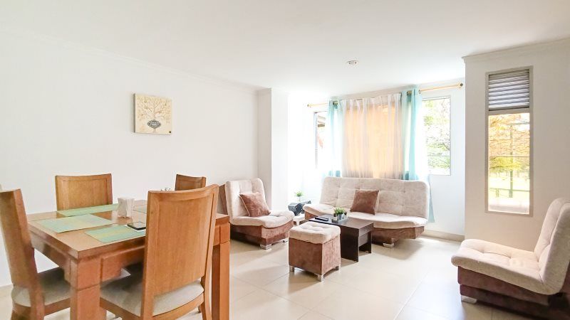 Apartamento en arriendo Antioquia Medellín Rosales 90 m2 Habitaciones 3 Baños 2 Garajes 1 Precio $3400000