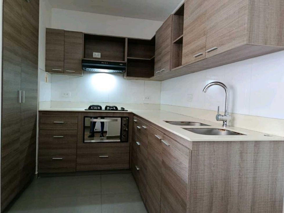 Apartamento en arriendo Antioquia Envigado Vientos De La Colina 110 m2 Habitaciones 3 Baños 3 Garajes 2 Precio $5500000