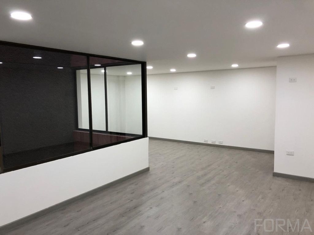 Oficina en arriendo Cundinamarca Bogotá Chicó Norte 38 m2 Habitaciones 0 Baños 1 Garajes 1 Precio $1800000