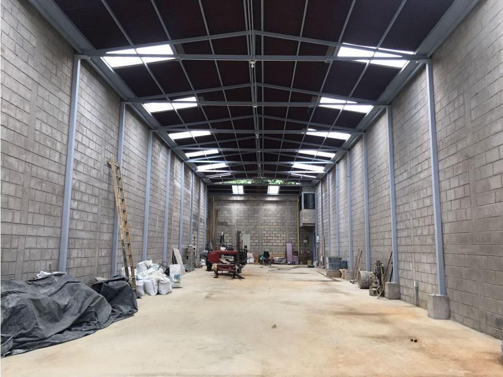 Bodega en venta Antioquia Bello Congolo 345 m2 Habitaciones 0 Baños 2 Garajes 2 Precio $2500000000