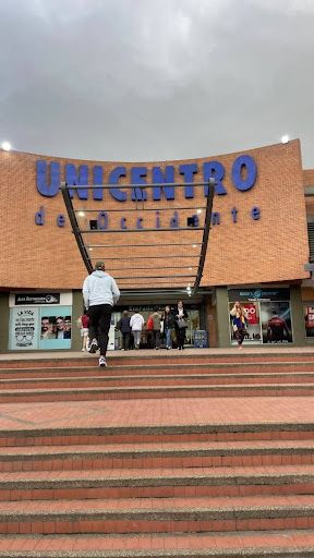 Local en arriendo Cundinamarca Bogotá Ub Ciudadela Colsubsidio 40 m2 Habitaciones 0 Baños 0 Garajes 0 Precio $4098000