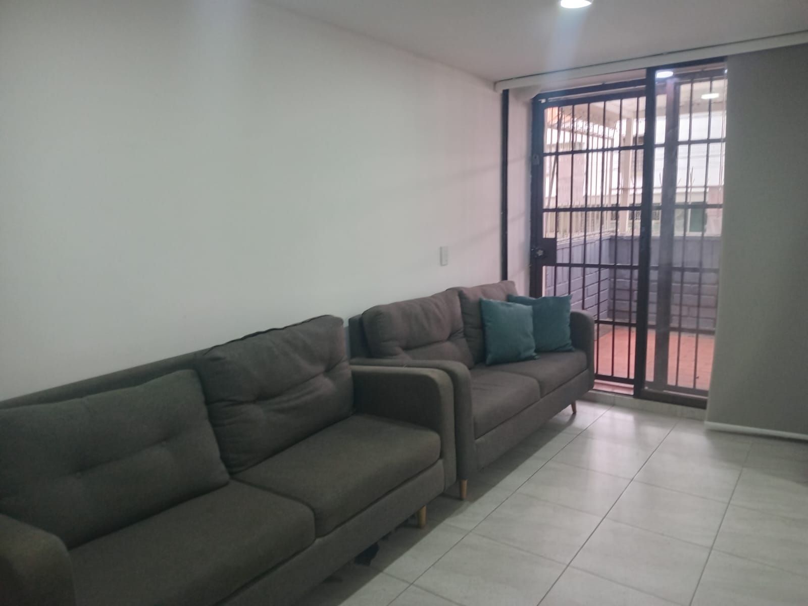 Apartamento en arriendo Antioquia Medellín La Gloria 58 m2 Habitaciones 1 Baños 2 Garajes 1 Precio $2450000
