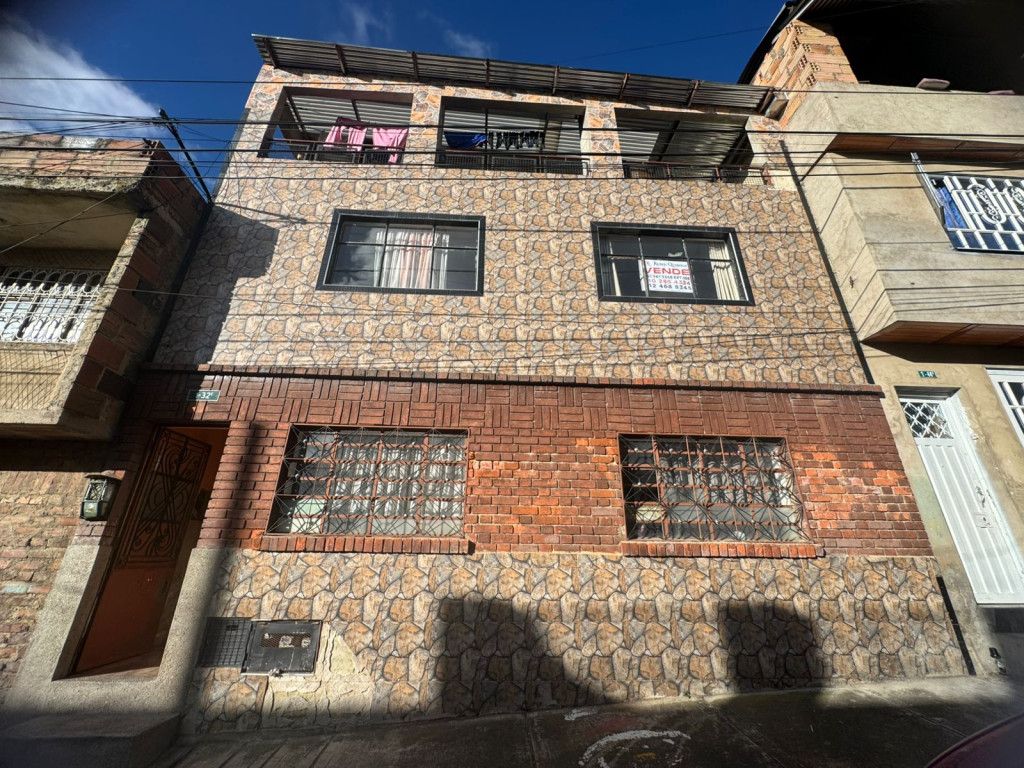 Casa en venta Cundinamarca Bogotá Bello Horizonte 281 m2 Habitaciones 10 Baños 4 Garajes 0 Precio $380000000