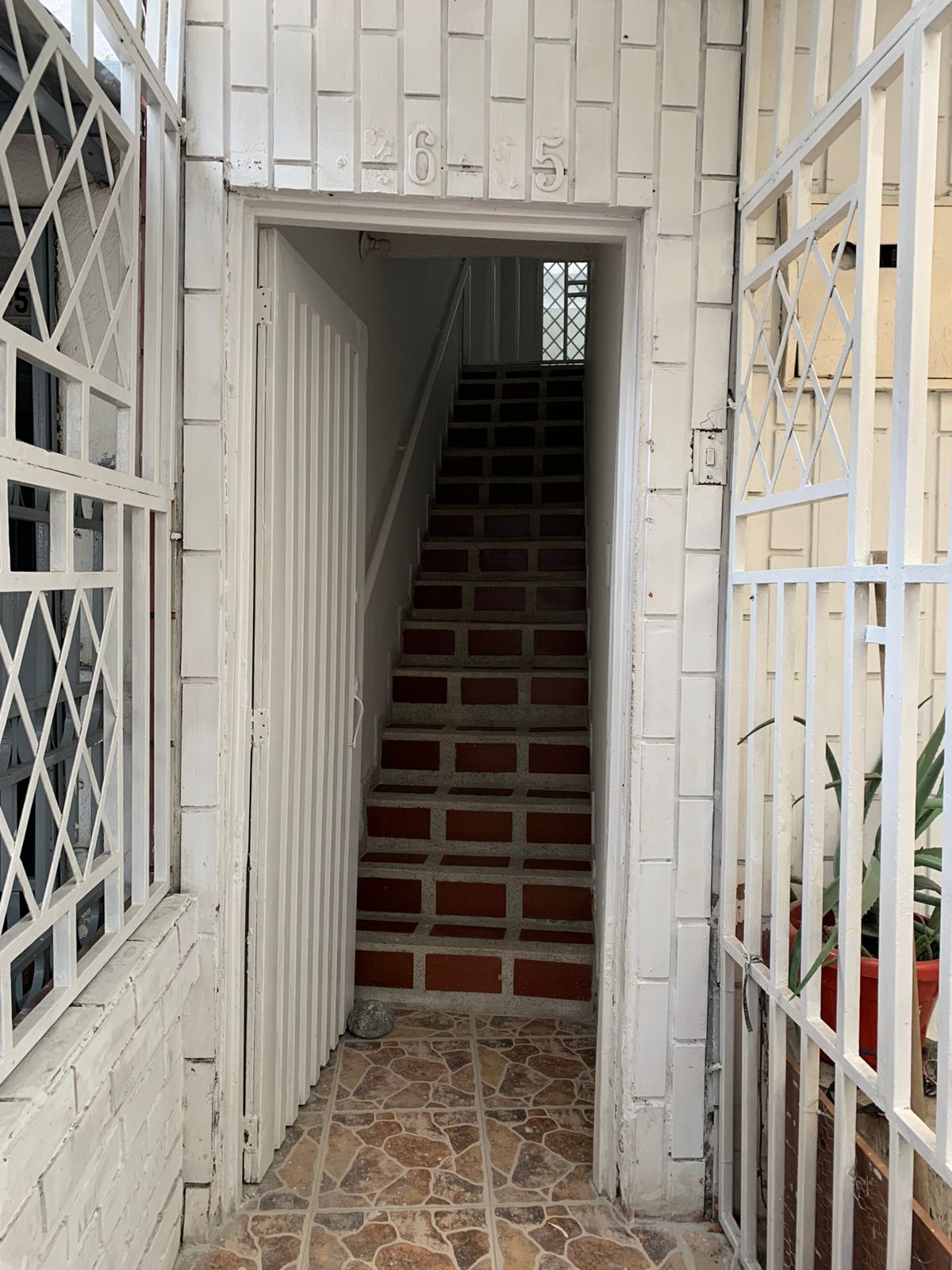 Apartamento en arriendo Valle Del Cauca Cali La Independencia 100 m2 Habitaciones 2 Baños 2 Garajes 0 Precio $850000