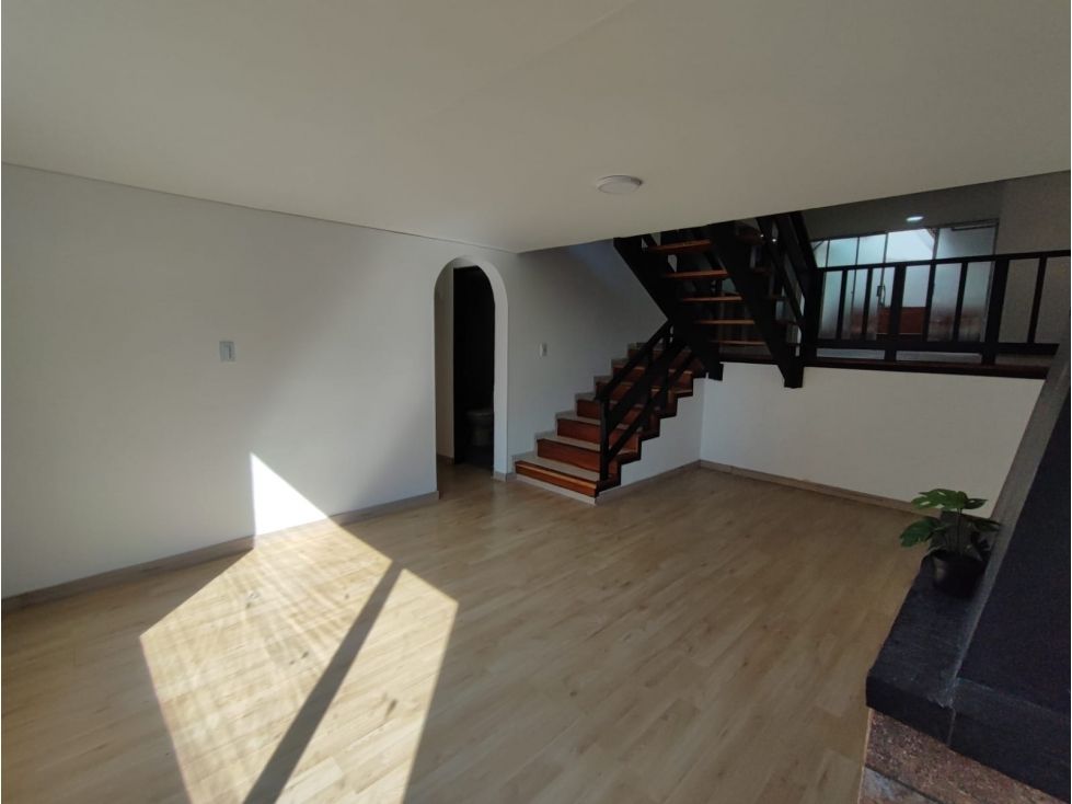 Casa en arriendo Caldas Manizales Palermo Bajo 300 m2 Habitaciones 4 Baños 3 Garajes 1 Precio $4200000
