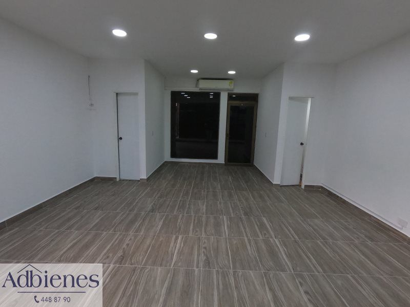 Oficina en arriendo Antioquia Medellín Patio Bonito 45 m2 Habitaciones 0 Baños 1 Garajes 0 Precio $3200000