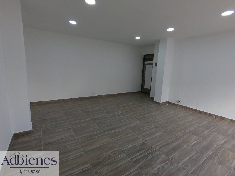 Oficina en arriendo Antioquia Medellín Patio Bonito 45 m2 Habitaciones 0 Baños 1 Garajes 0 Precio $3200000