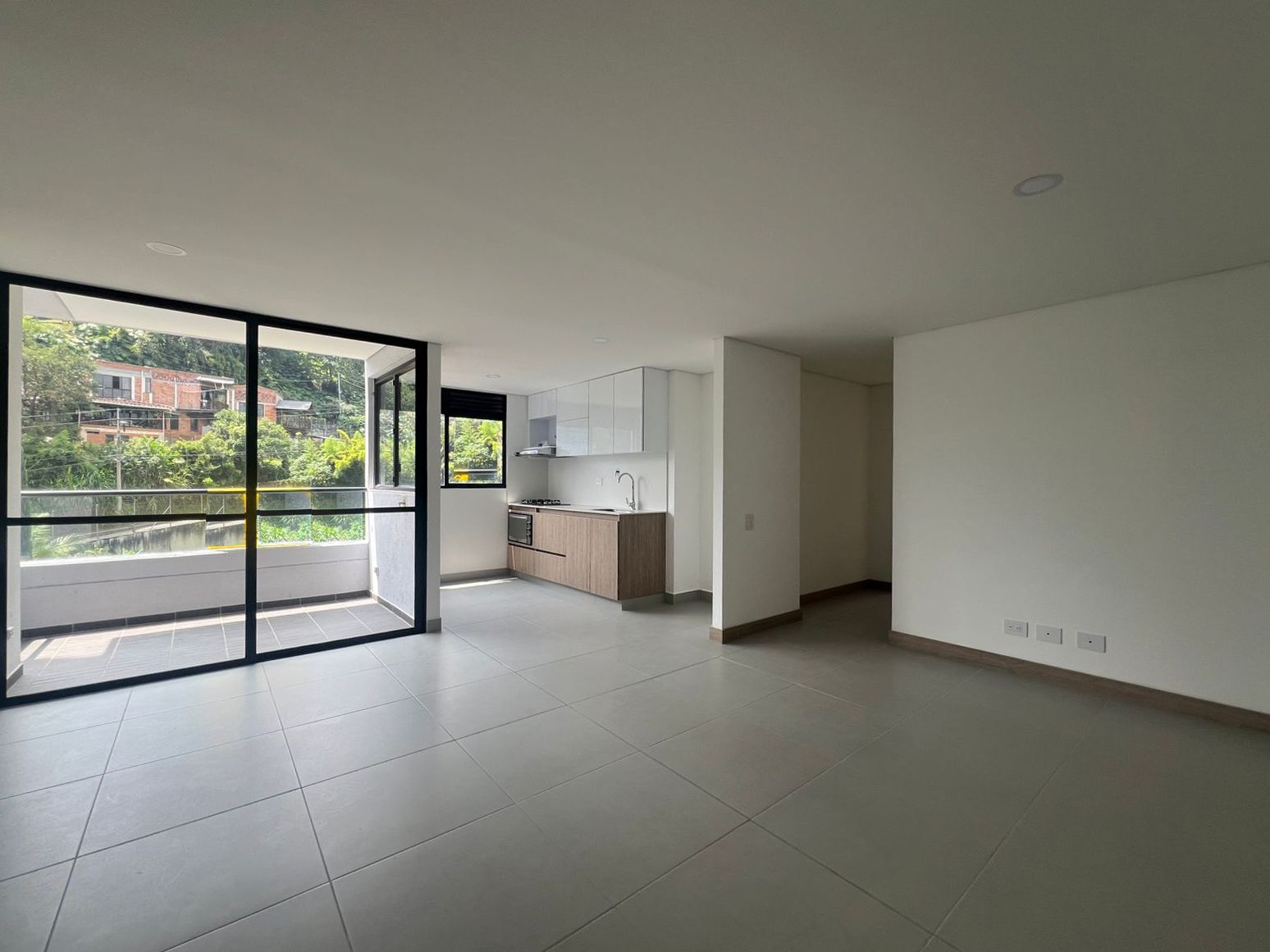 Apartamento en arriendo Antioquia Envigado Loma Del Barro 78 m2 Habitaciones 2 Baños 3 Garajes 1 Precio $3650000