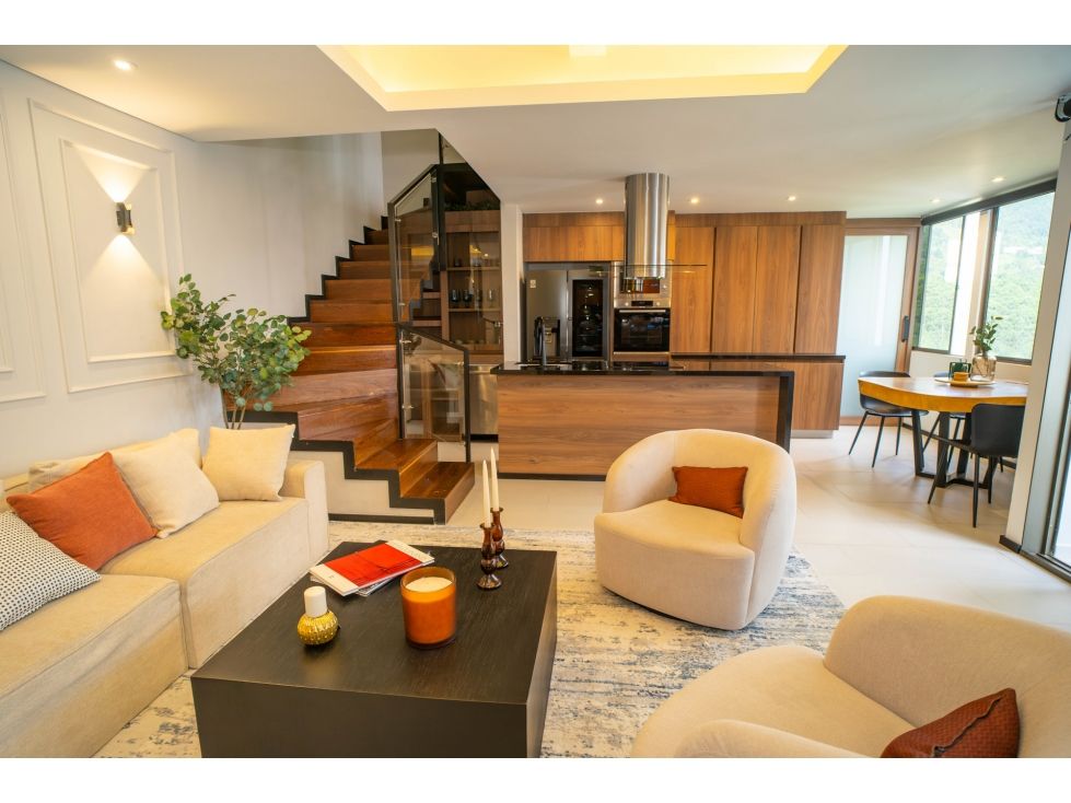 Apartamento en arriendo Antioquia Medellín La Gloria 135 m2 Habitaciones 3 Baños 4 Garajes 0 Precio $16230000