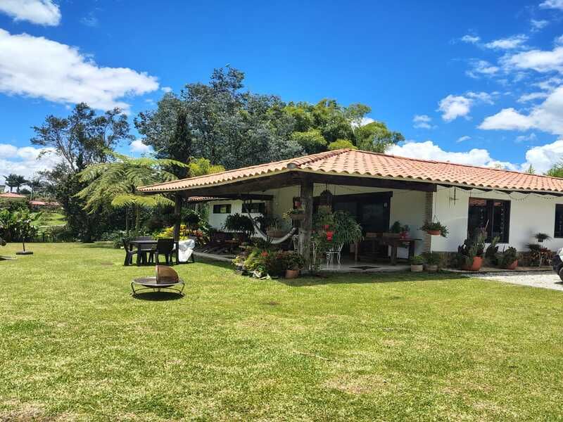 Finca en arriendo Antioquia Rionegro Rionegro 310 m2 Habitaciones 3 Baños 5 Garajes 1 Precio $10000000