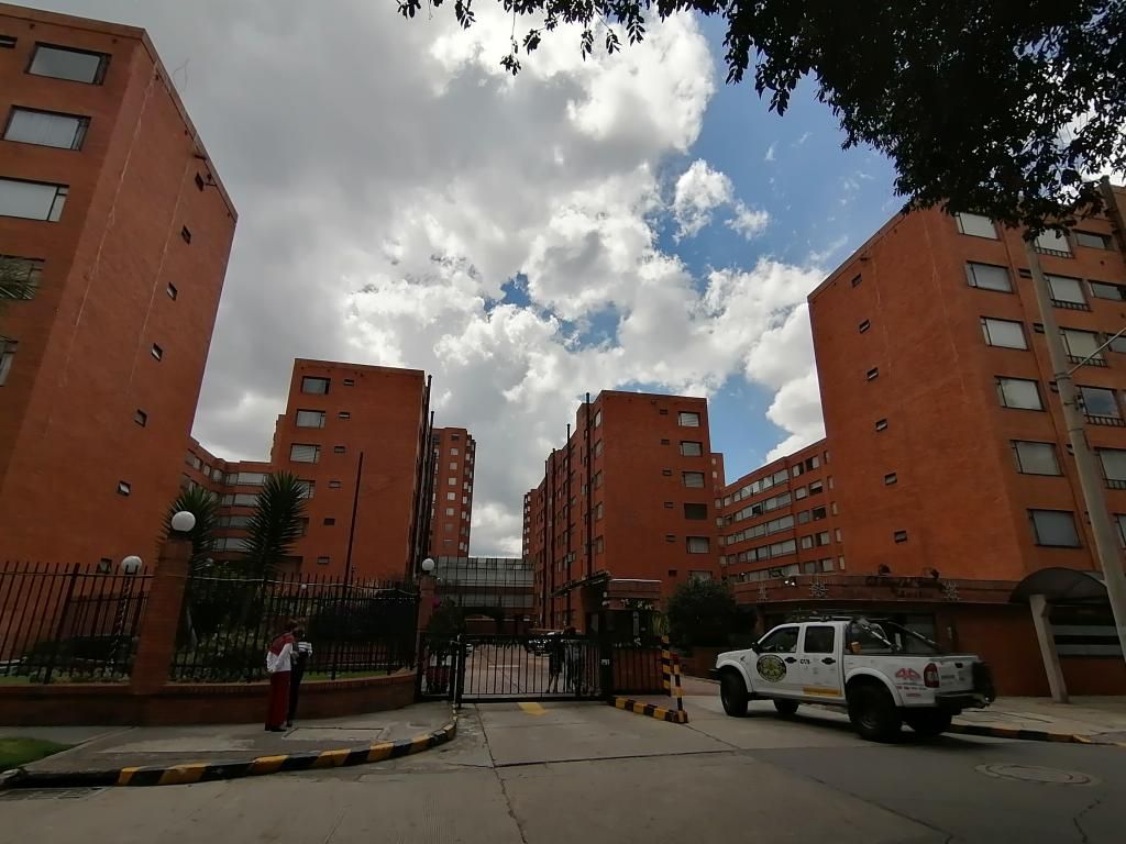 Apartamento en arriendo Cundinamarca Bogotá Foledo 74 m2 Habitaciones 2 Baños 3 Garajes 1 Precio $2802000
