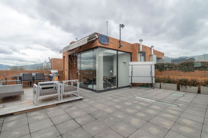 Apartamento en venta Cundinamarca Bogotá Rincon Del Chicó 252 m2 Habitaciones 3 Baños 3 Garajes 4 Precio $2494000000