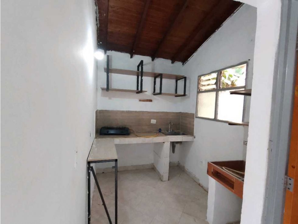 Apartaestudio en arriendo Antioquia Medellín Villa Hermosa 35 m2 Habitaciones 1 Baños 1 Garajes 0 Precio $800000