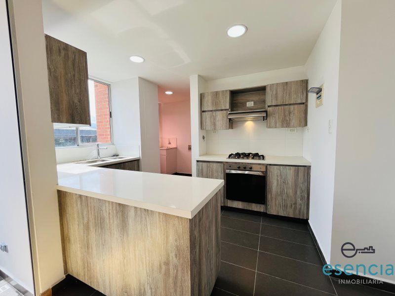 Apartamento en arriendo Antioquia Envigado Zúñiga 140 m2 Habitaciones 3 Baños 5 Garajes 0 Precio $7400000