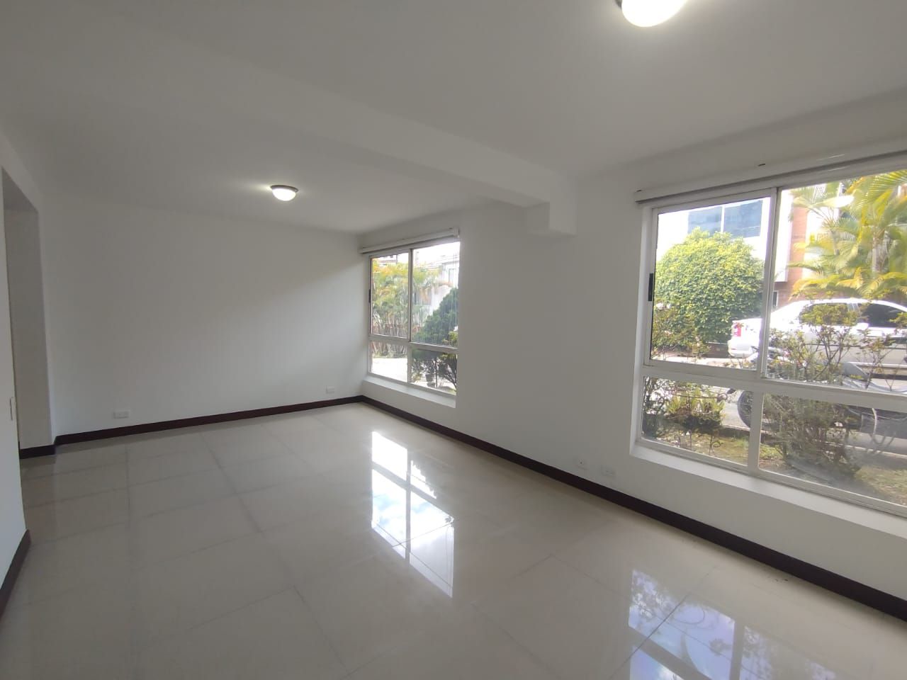 Casa en arriendo Antioquia Medellín Los Balsos No2 300 m2 Habitaciones 3 Baños 5 Garajes 2 Precio $10000000