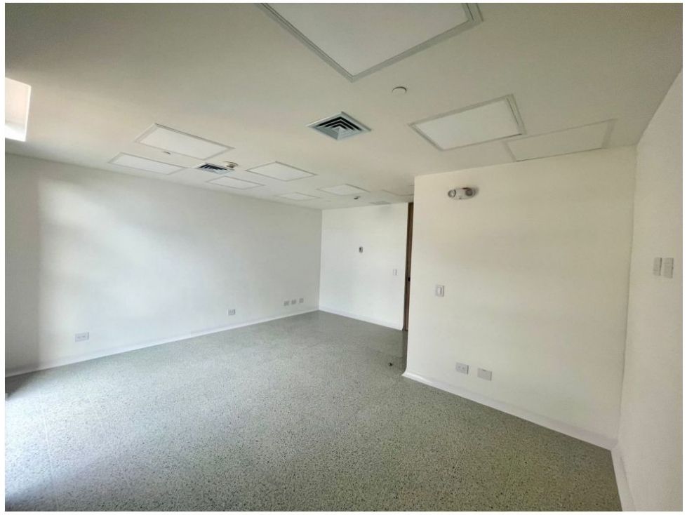 Oficina en arriendo Antioquia Medellín San Diego 36 m2 Habitaciones 0 Baños 1 Garajes 1 Precio $4500000