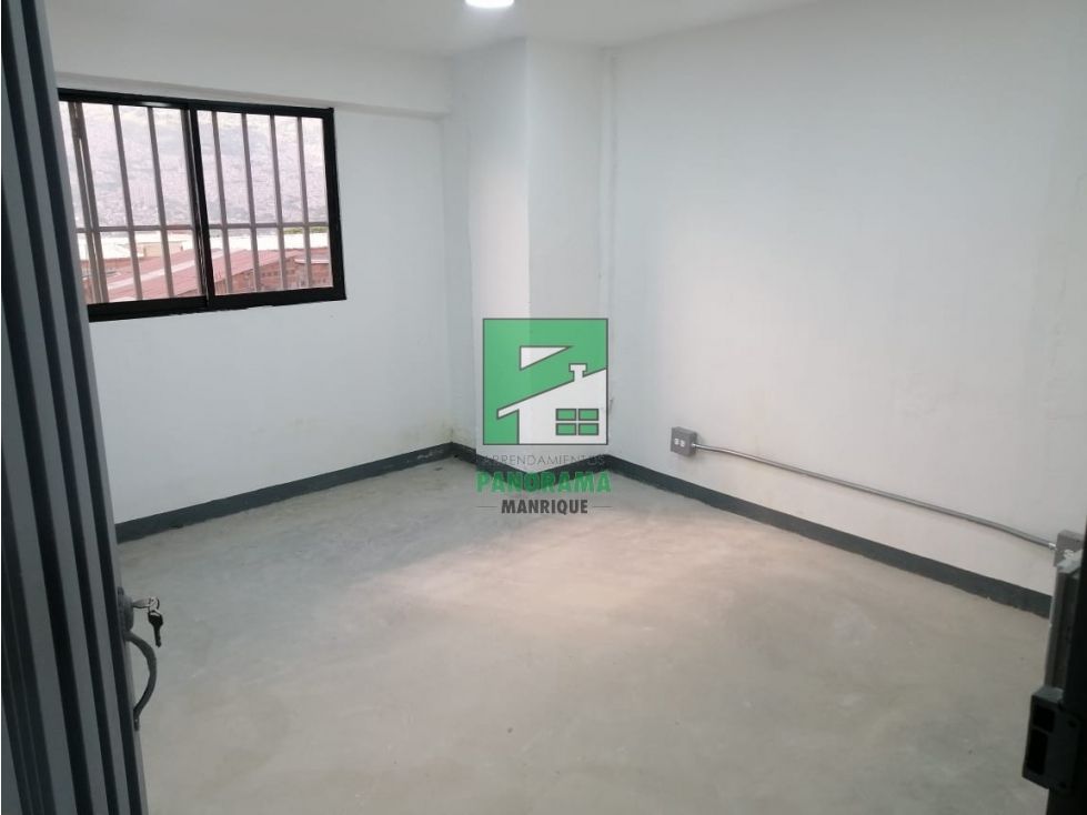 Bodega en arriendo Antioquia Medellín Prado 270 m2 Habitaciones 0 Baños 3 Garajes 0 Precio $8000000