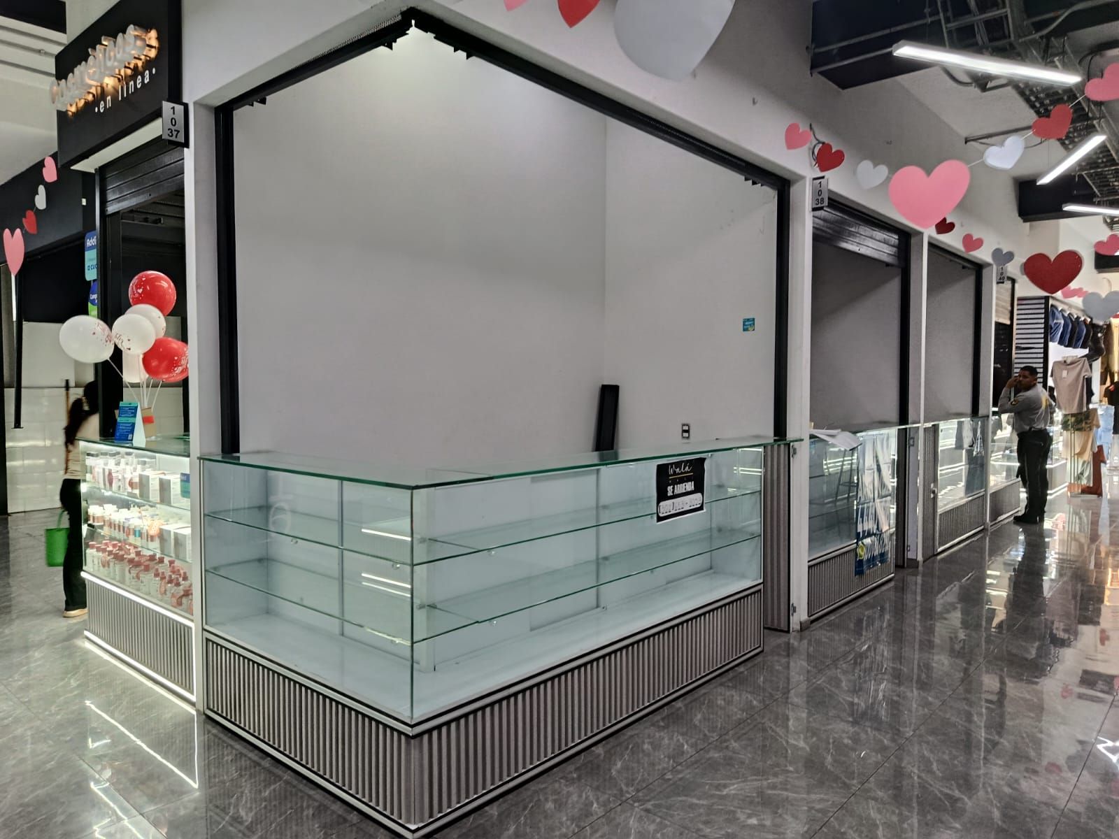 Local en arriendo Antioquia Medellín La Candelaria 6 m2 Habitaciones 0 Baños 0 Garajes 0 Precio $1500000