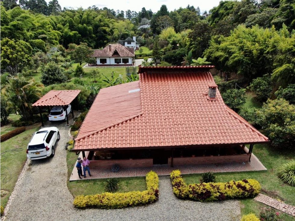 Casa Campestre en arriendo o venta Antioquia Marinilla Marinilla 243 m2 Habitaciones 4 Baños 3 Garajes 6 Precio venta $1500000000 Precio arriendo $7720000