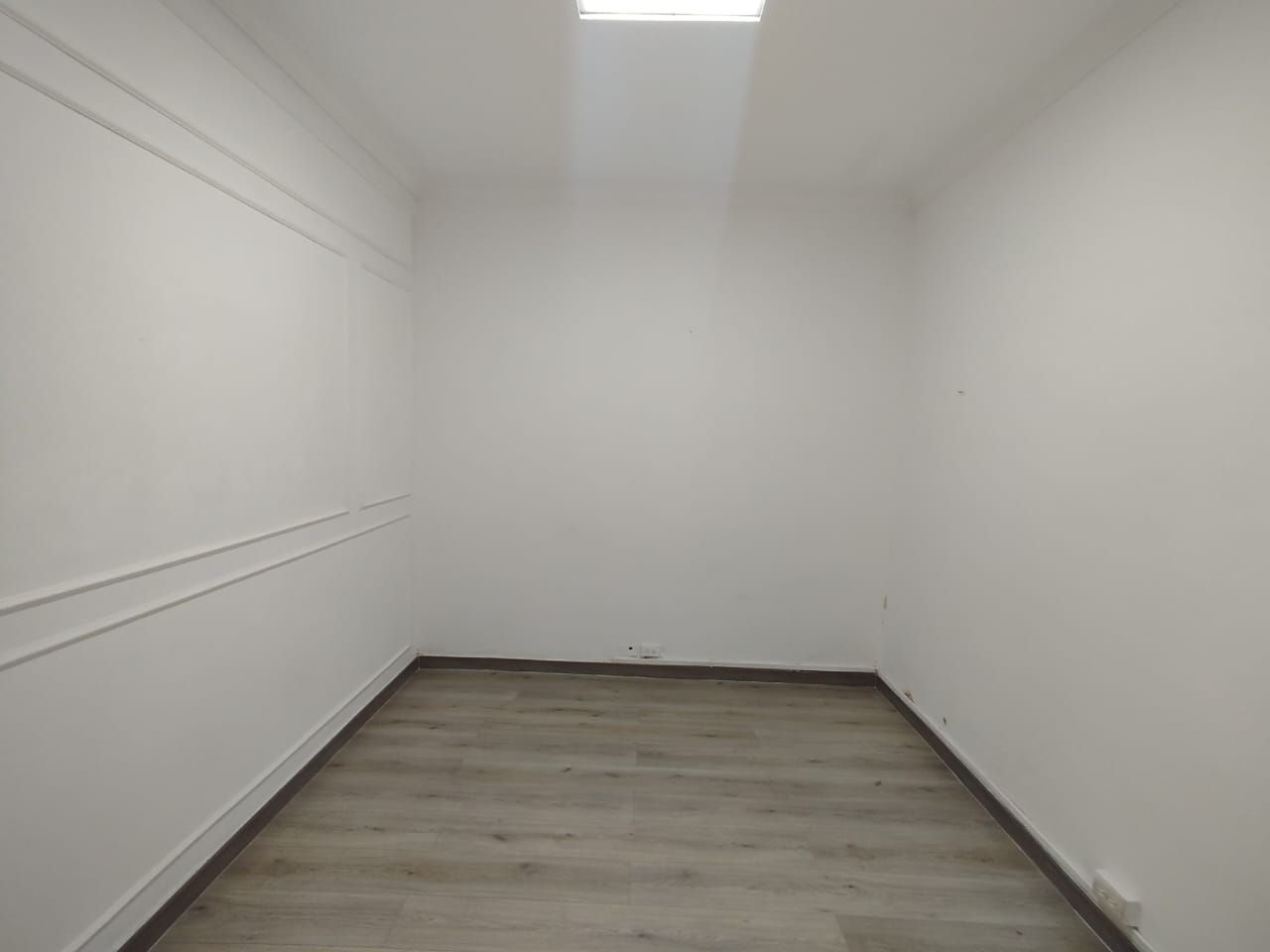 Oficina en arriendo Antioquia Medellín Laureles 12 m2 Habitaciones 0 Baños 2 Garajes 0 Precio $1600000