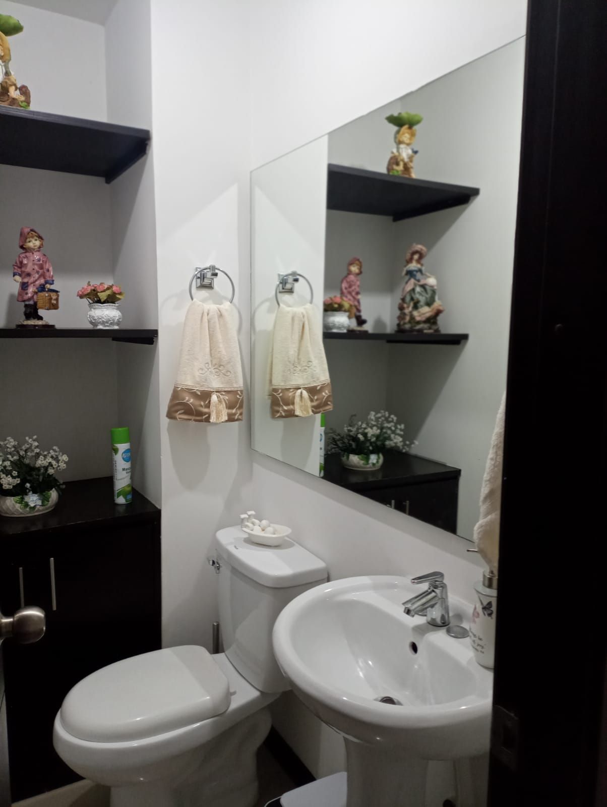 Apartamento en venta Valle Del Cauca Cali Prados Del Norte 123 m2 Habitaciones 3 Baños 3 Garajes 2 Precio $520000000