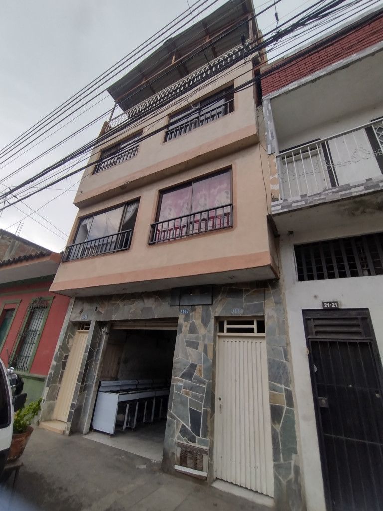 Edificio en venta Valle Del Cauca Cali Obrero 480 m2 Habitaciones 10 Baños 7 Garajes 0 Precio $700000000