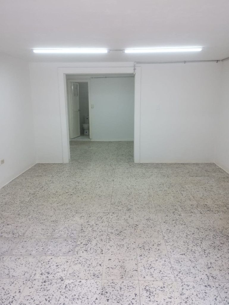 Local en arriendo Cundinamarca Bogotá Las Orquideas 40 m2 Habitaciones 0 Baños 1 Garajes 0 Precio $2300000