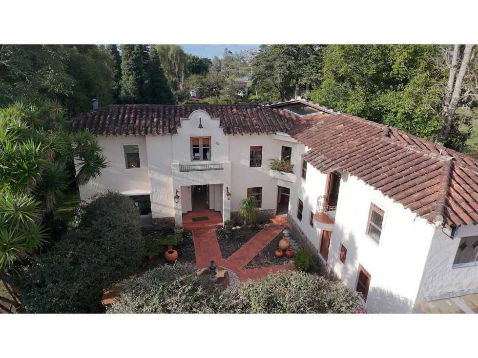 Casa Campestre en arriendo Antioquia Rionegro Rionegro 2663 m2 Habitaciones 3 Baños 4 Garajes 2 Precio $18000000