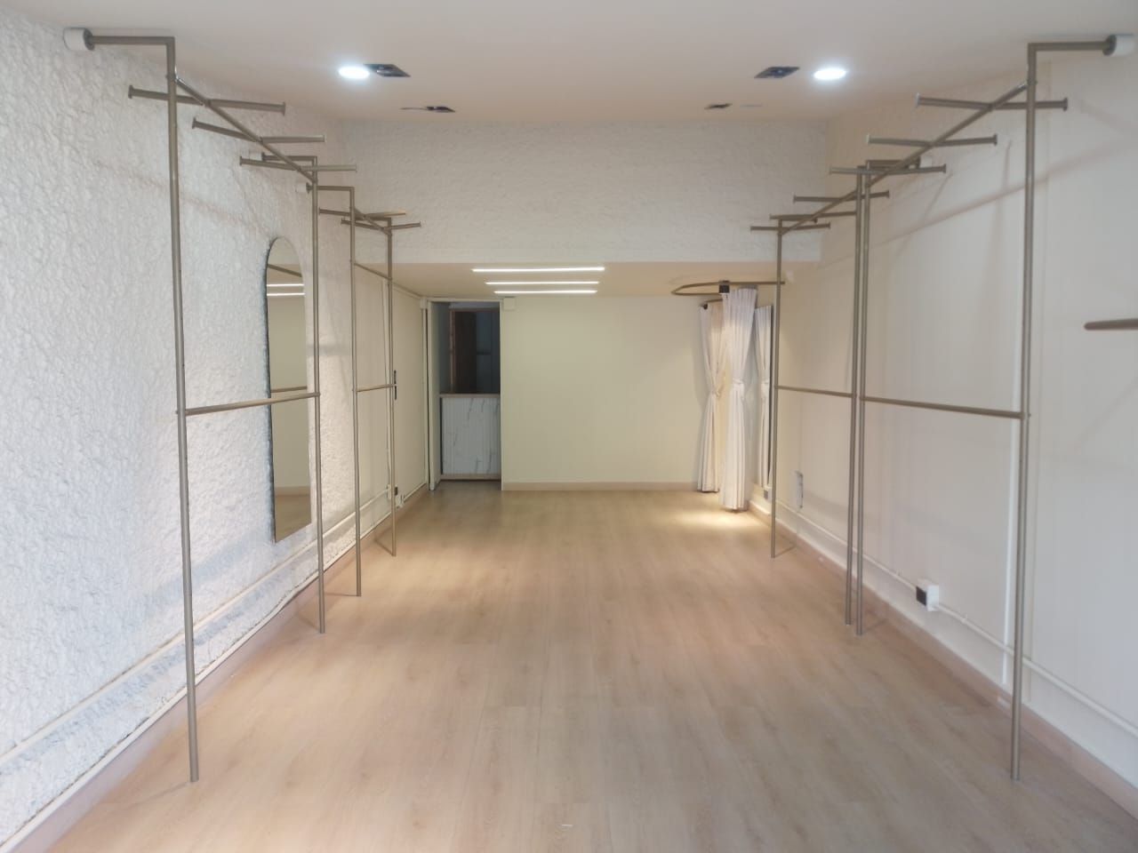 Local en arriendo Antioquia Medellín Tenche 40 m2 Habitaciones 0 Baños 1 Garajes 0 Precio $3900000