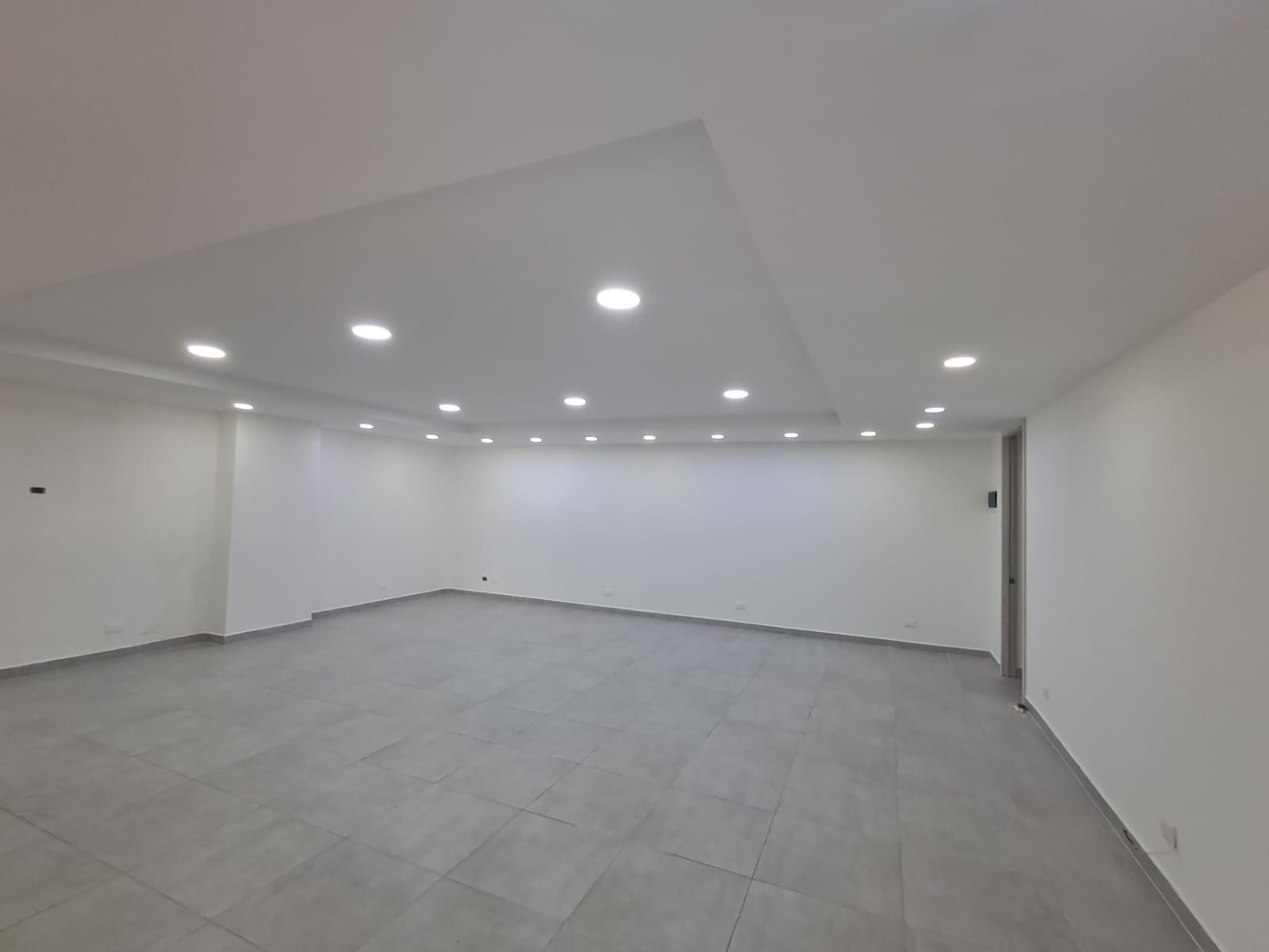 Local en arriendo Antioquia Medellín La Castellana 67 m2 Habitaciones 0 Baños 1 Garajes 1 Precio $3700000