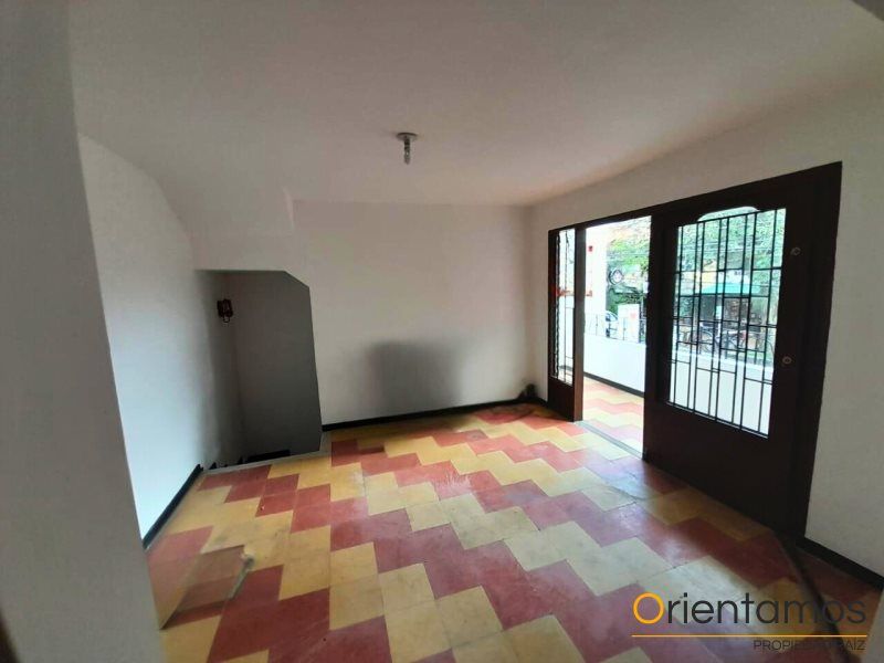 Casa en arriendo Antioquia Medellín Manila 380 m2 Habitaciones 3 Baños 2 Garajes 0 Precio $14000000