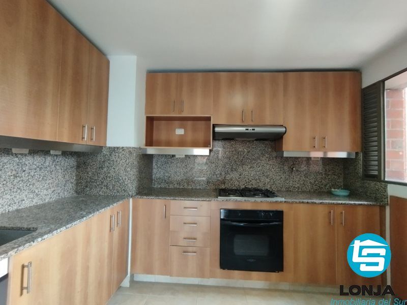 Apartamento en arriendo Antioquia Medellín La Florida 143 m2 Habitaciones 3 Baños 2 Garajes 0 Precio $6500000