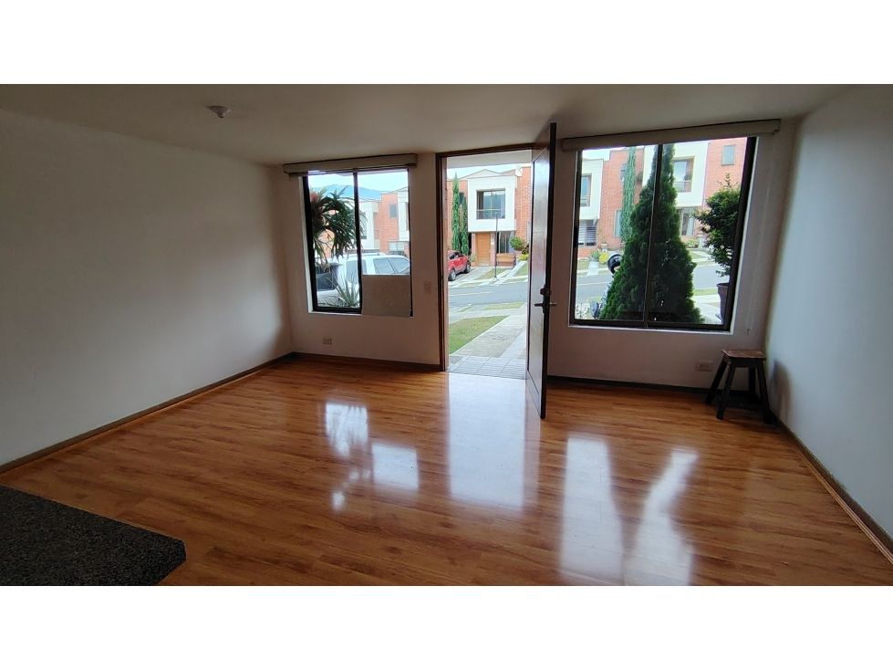 Casa en venta Antioquia La Estrella La Estrella 130 m2 Habitaciones 4 Baños 3 Garajes 2 Precio $750000000