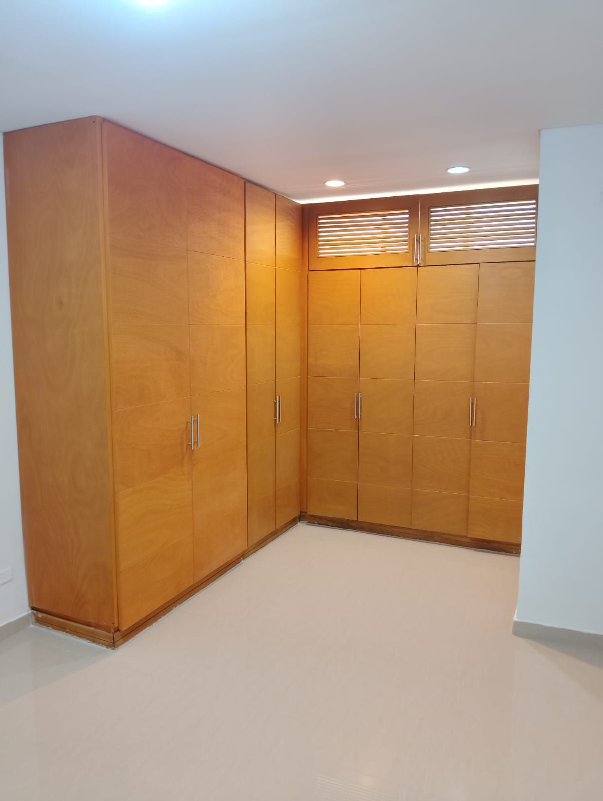Apartamento en venta Valle Del Cauca Cali Los Portales - Nuevo Rey 70 m2 Habitaciones 2 Baños 2 Garajes 1 Precio $370000000