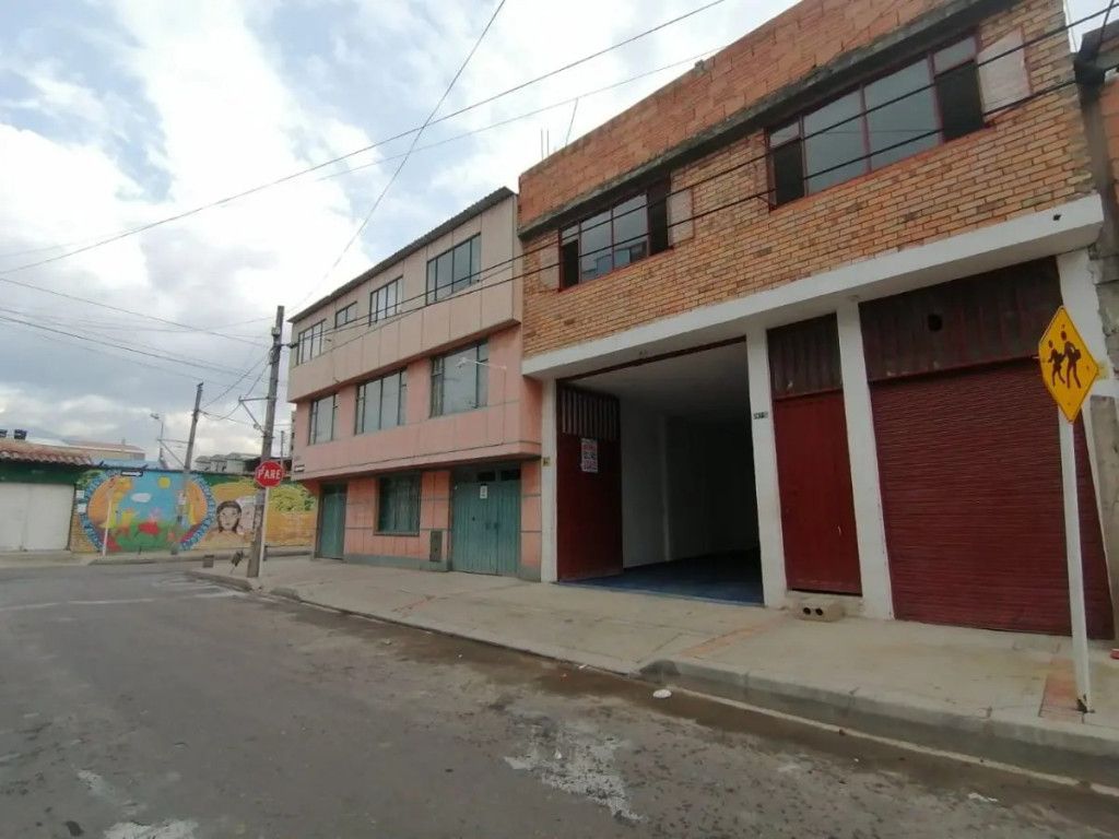 Bodega en arriendo Cundinamarca Bogotá Centenario 100 m2 Habitaciones 0 Baños 2 Garajes 0 Precio $4500000
