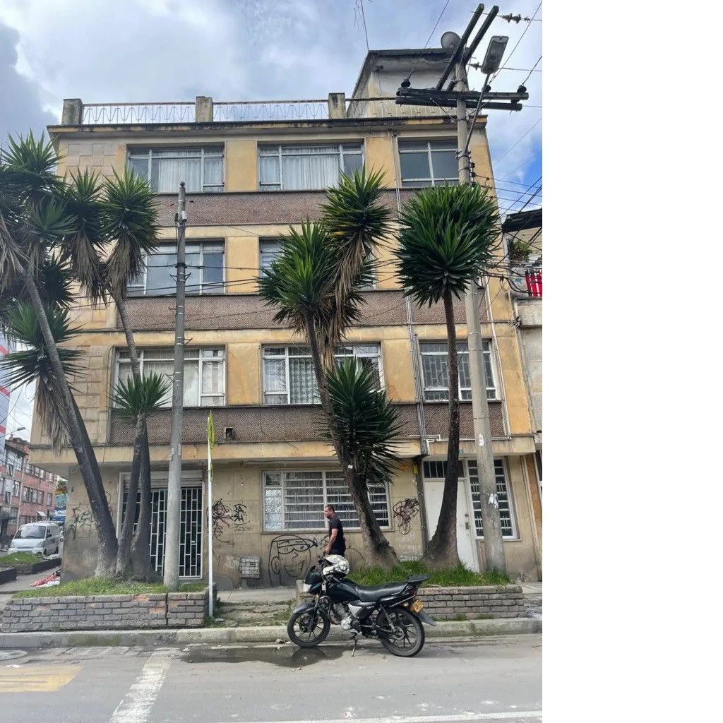 Apartamento en venta Cundinamarca Bogotá Eduardo Santos 139 m2 Habitaciones 4 Baños 3 Garajes 0 Precio $300000000