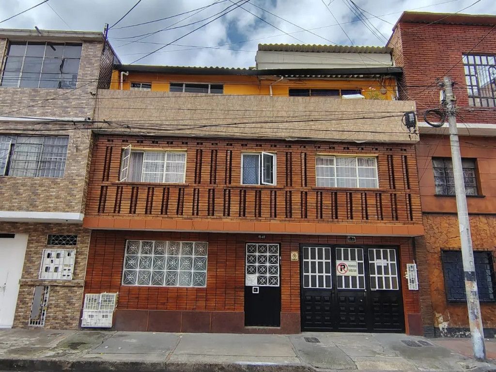 Casa en venta Cundinamarca Bogotá San Antonio De Padua 420 m2 Habitaciones 14 Baños 6 Garajes 1 Precio $900000000