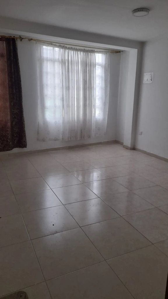 Casa en venta Cundinamarca Bogotá La Escala Et Iii 150 m2 Habitaciones 4 Baños 2 Garajes 0 Precio $220000000