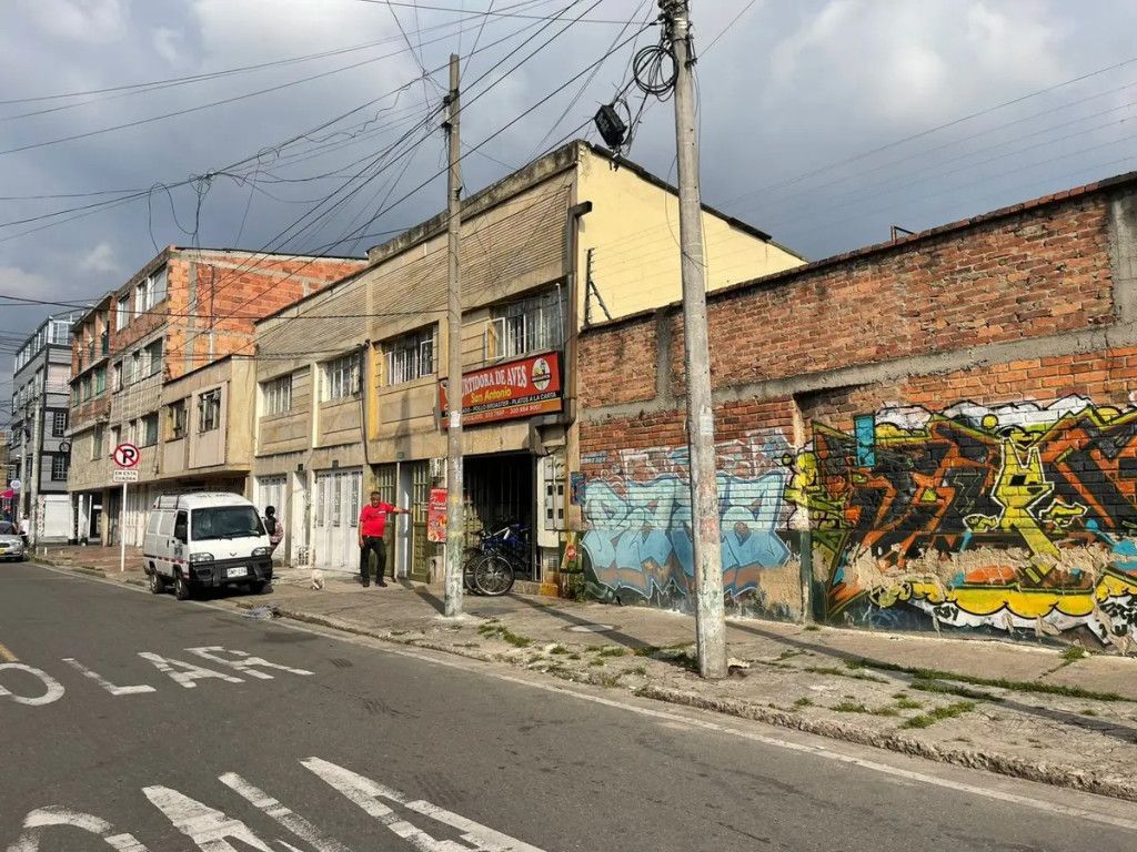 Casa en venta Cundinamarca Bogotá San Antonio De Padua 251 m2 Habitaciones 1 Baños 6 Garajes 1 Precio $900000000