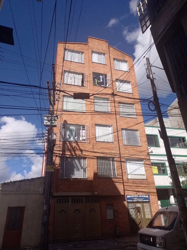 Apartamento en venta Cundinamarca Bogotá Bravo Paez 52 m2 Habitaciones 3 Baños 1 Garajes 1 Precio $210000000