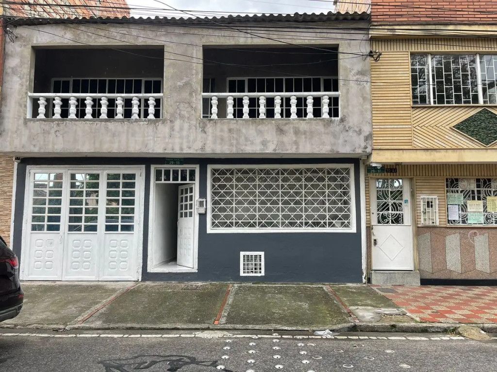 Casa en venta Cundinamarca Bogotá Eduardo Frei 250 m2 Habitaciones 4 Baños 2 Garajes 1 Precio $720000000