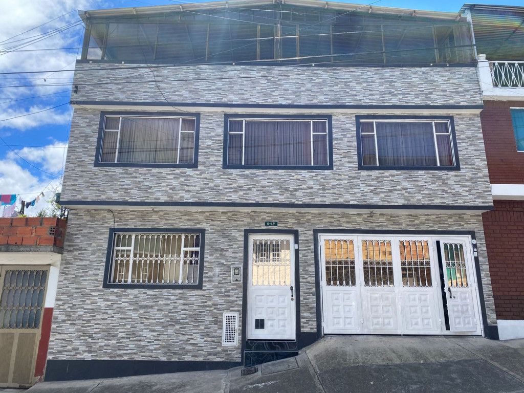 Casa en venta Cundinamarca Bogotá La Victoria 480 m2 Habitaciones 8 Baños 3 Garajes 2 Precio $630000000